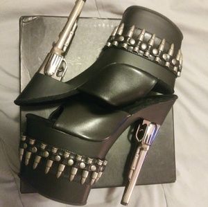 Pleaser - Bond 701 Black 6" heel Size 8 NEW